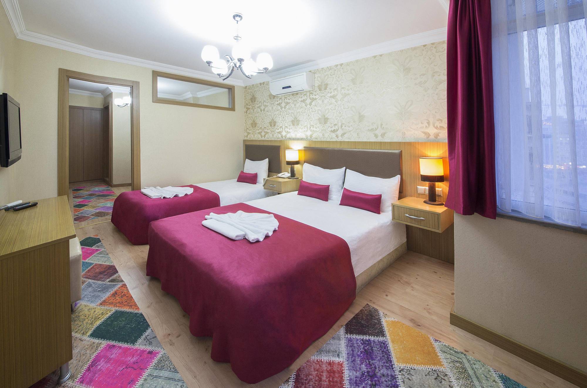Grand Zentrum Hotel & Cafe Restaurant - Taksim Square Estambul Exterior foto