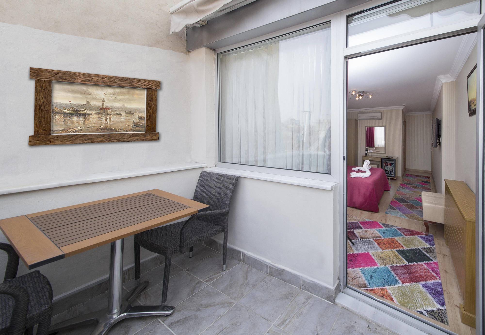 Grand Zentrum Hotel & Cafe Restaurant - Taksim Square Estambul Exterior foto