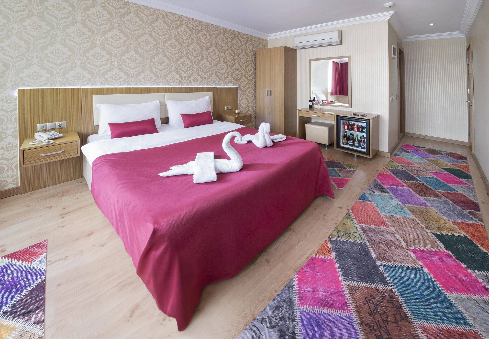 Grand Zentrum Hotel & Cafe Restaurant - Taksim Square Estambul Exterior foto