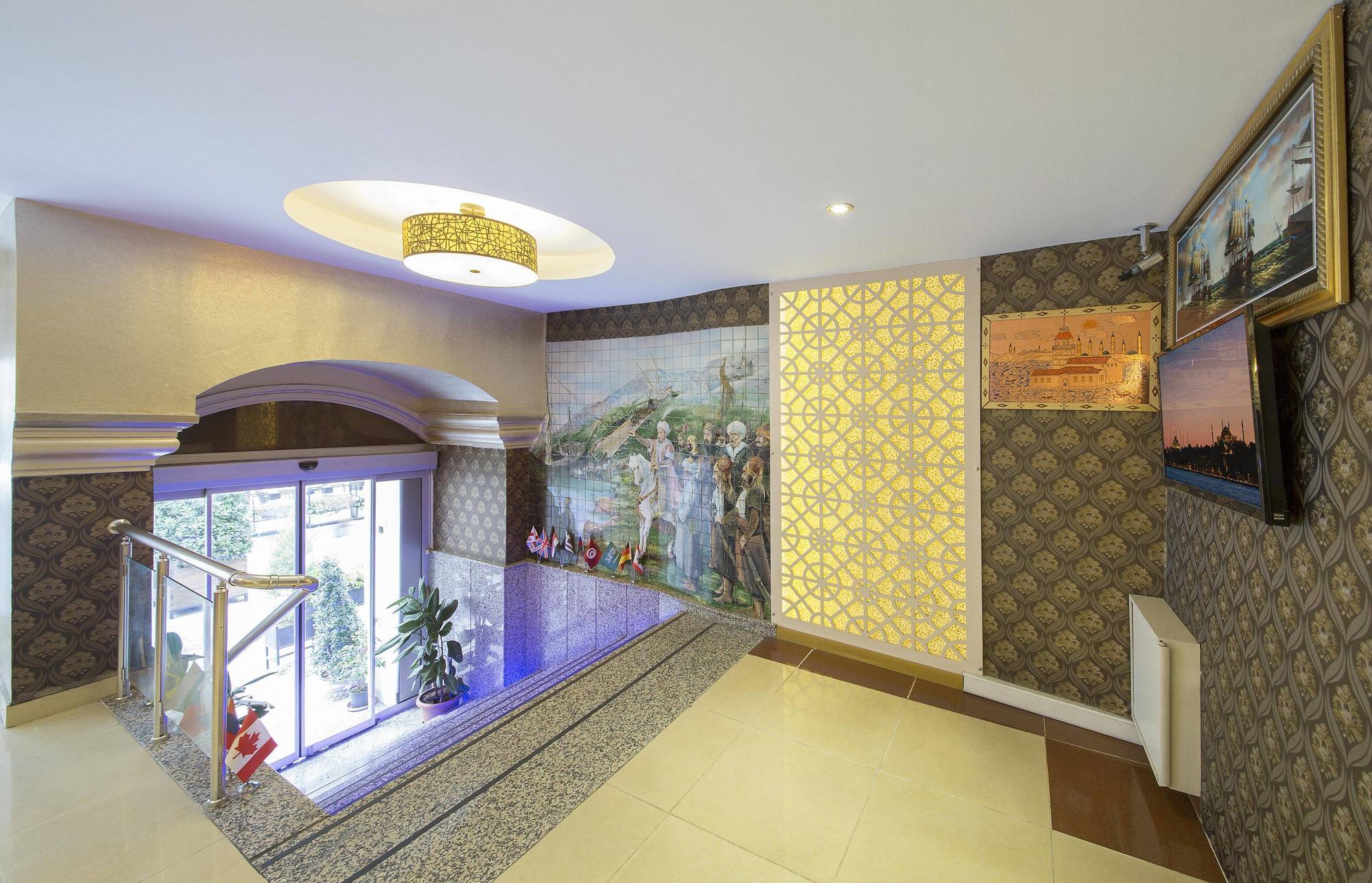 Grand Zentrum Hotel & Cafe Restaurant - Taksim Square Estambul Exterior foto